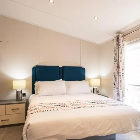 Woodland Jewel With Hot Tub York